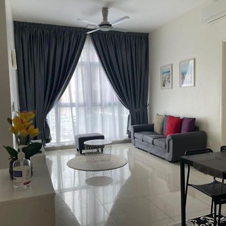 Ioi Conezion Iman'S Home With Pool View Unit Putrajaya Exterior foto