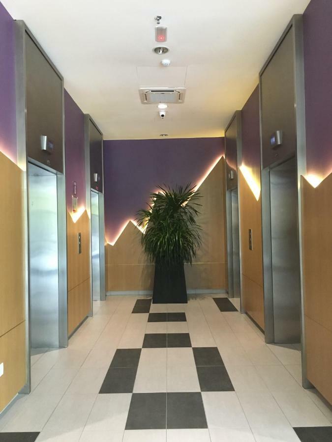 Ioi Conezion Iman'S Home With Pool View Unit Putrajaya Exterior foto