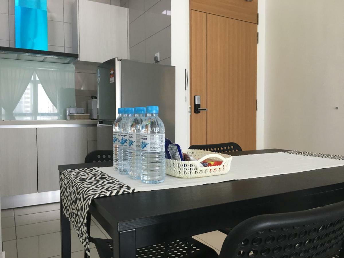 Ioi Conezion Iman'S Home With Pool View Unit Putrajaya Exterior foto